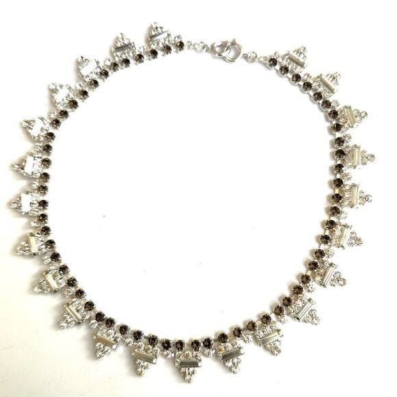 Rhinestone triangle choker necklace - Picture 3 of 6